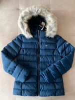 NEU Tommy Hillfiger Daunenjacke Winter Jacke Kapuze Fell Stepp Nordrhein-Westfalen - Bergisch Gladbach Vorschau