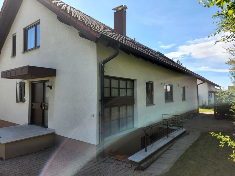 Flexibles 1-2 Familienhaus mit herrlichem Ausblick in Böbingen an der Rems in Böbingen an der Rems