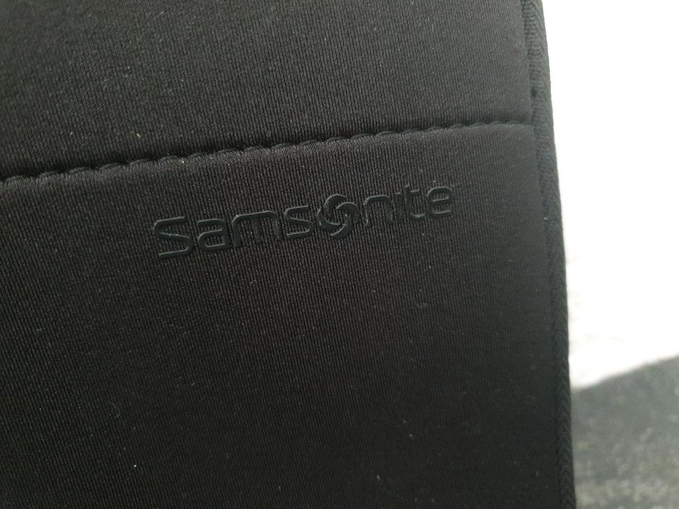 Samsonite Laptop /Tablet- Tasche, weich gepolstert in Wenzendorf