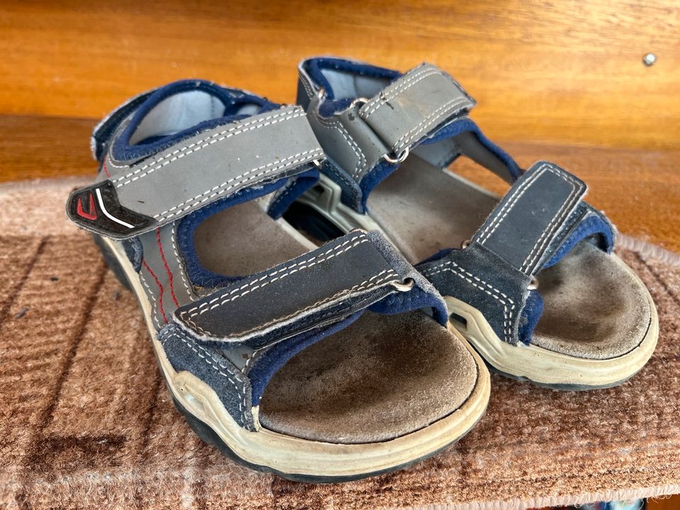 Sandalen Größe 33 in Bayern - Rehau | Gebrauchte Kinderschuhe Größe 33  kaufen | eBay Kleinanzeigen ist jetzt Kleinanzeigen