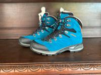 Blaue Lowa Damen Trekkingstiefel Badia GTX Ws Wanderschuhe Pankow - Weissensee Vorschau