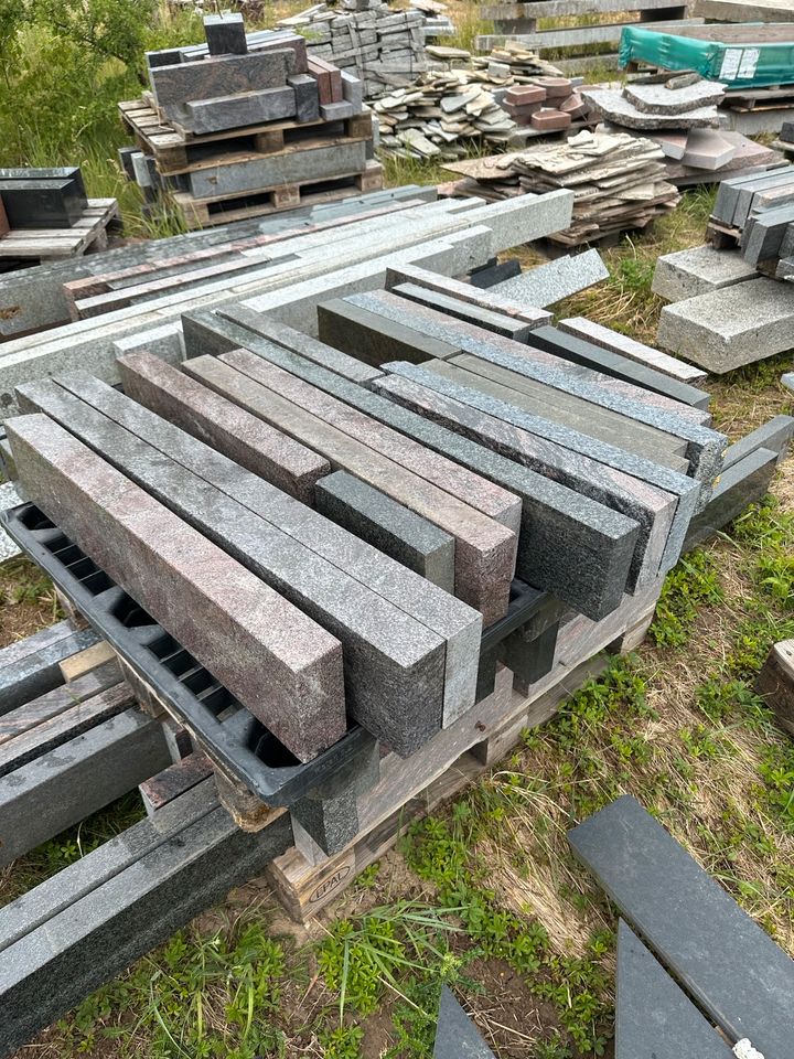 Grabeinfassung Urnengrab Bord Granit Naturstein Beetumrandung in Neubrandenburg