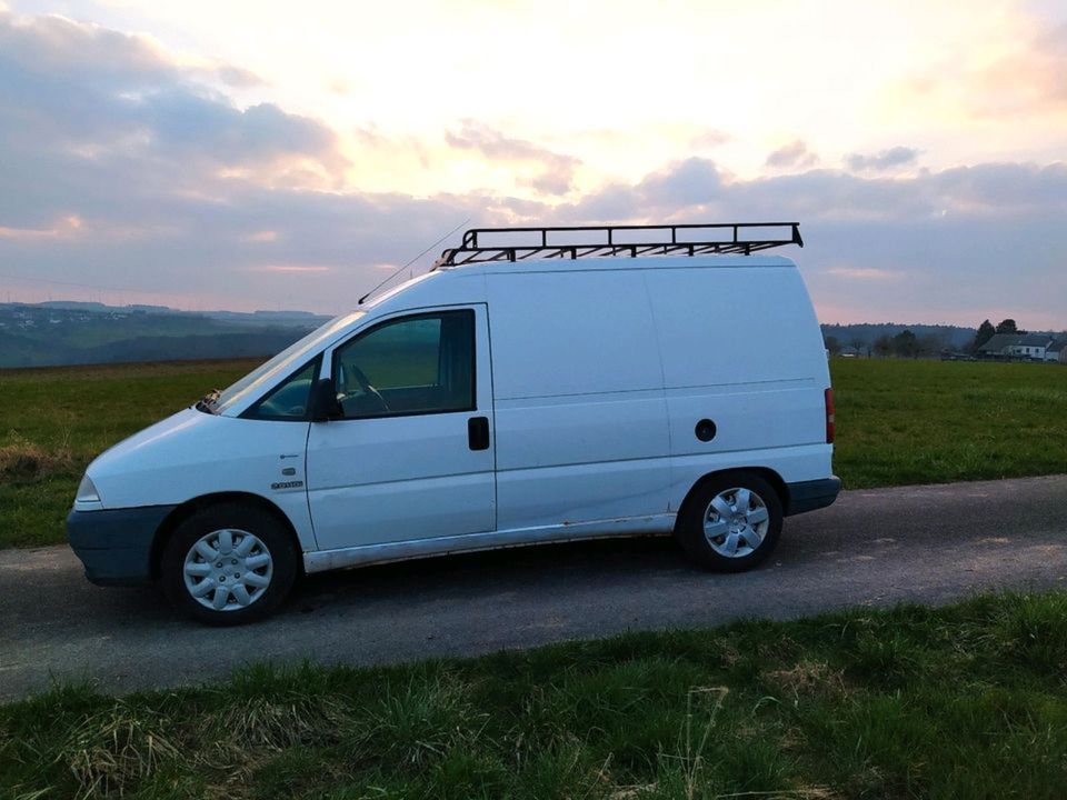 Citroen Jumpy 2.0 HDI TÜV/Camper/Van/Minicamper/Wohnmobil in Orenhofen