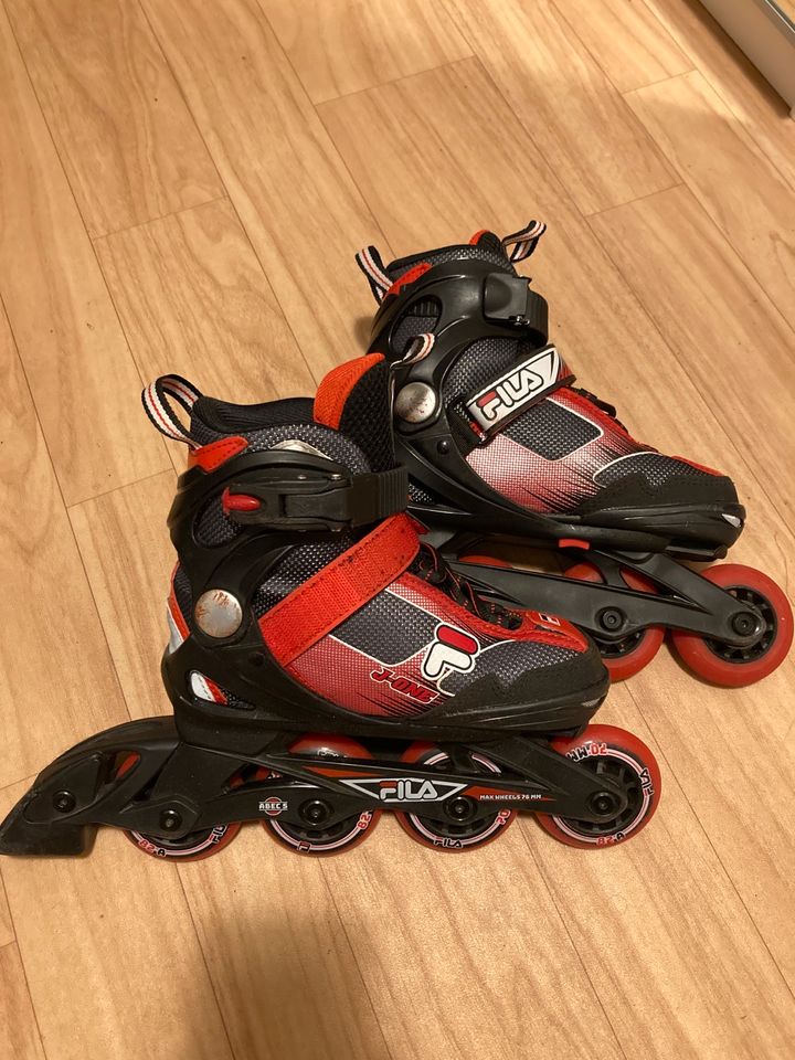 Inline skates Kinder Rollschuhe mit Schutz Gr. 28 - 32 in Berlin