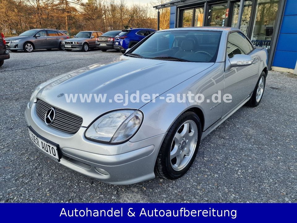 Mercedes-Benz SLK 200 Kompressor Roadster/Cabrio **17.385KM** in Düsseldorf