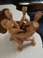 Afrikanischer Beistelltisch aus beweglichen Figuren Hessen - Pohlheim Vorschau