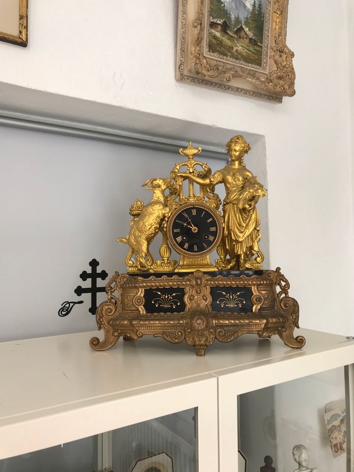 Kamin Uhr vergoldet Alt Antik in Mainz