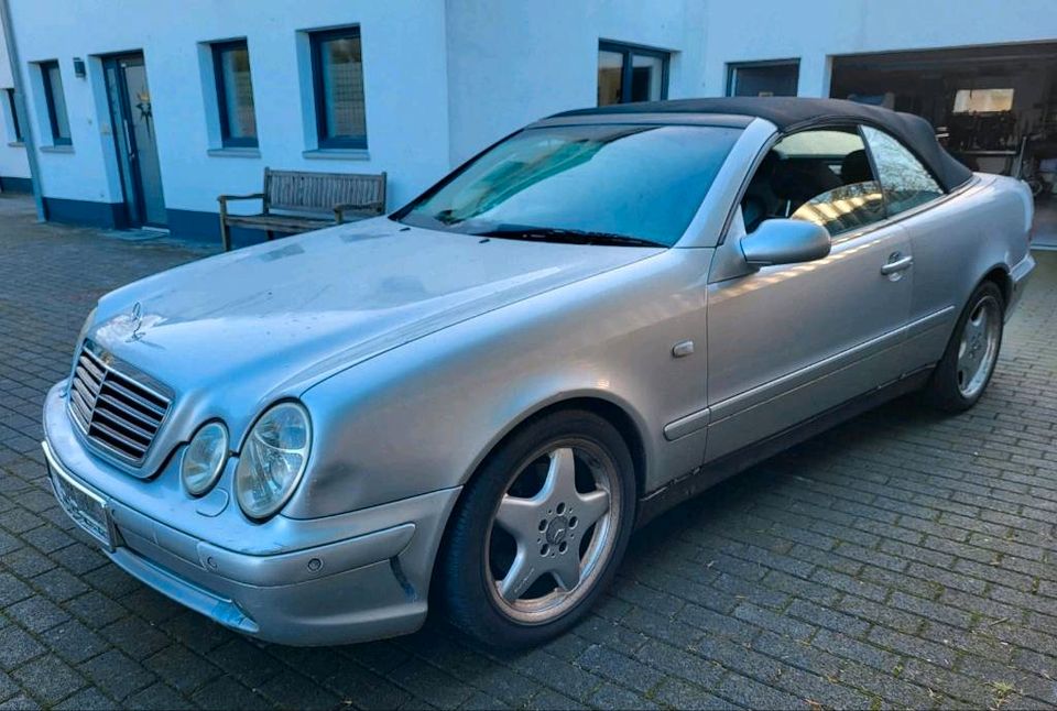 Mercedes Benz W208 CLK 320 Cabrio AMG Paket in Burgwedel