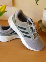 ADIDAS ☆NEU☆ Cloudfoam Sportschuhe Gr. 41 1/3 Nordrhein-Westfalen - Lohmar Vorschau