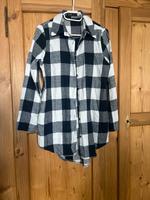 Karo Bluse blau und weiß Größe S 36 Hessen - Maintal Vorschau