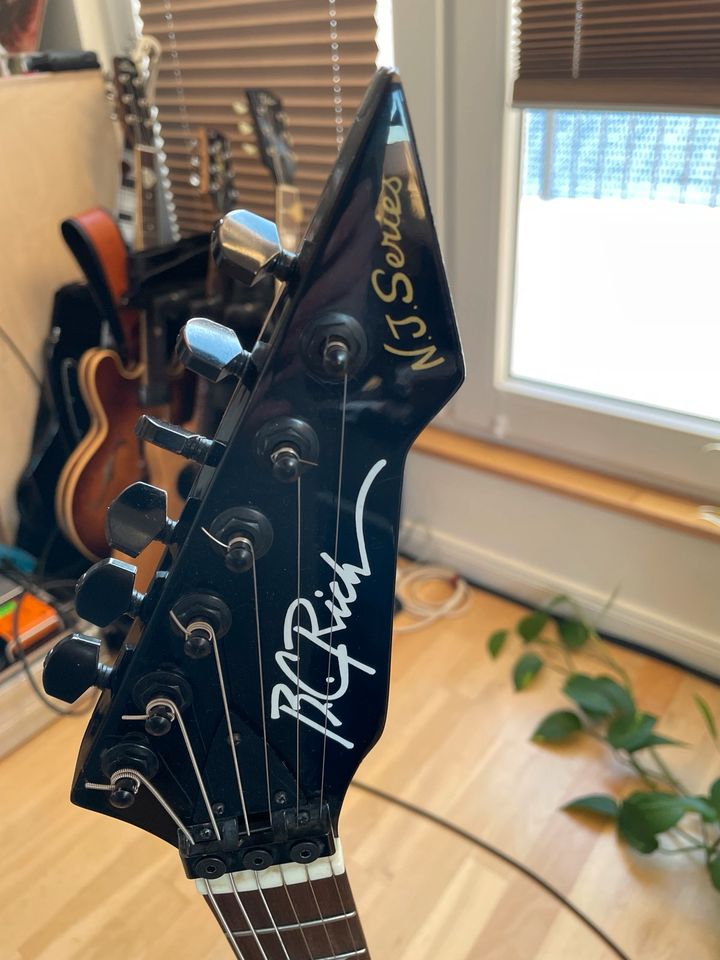 B.C. Rich ST-3 NJ Japan black Kahler OHSC in Hamburg