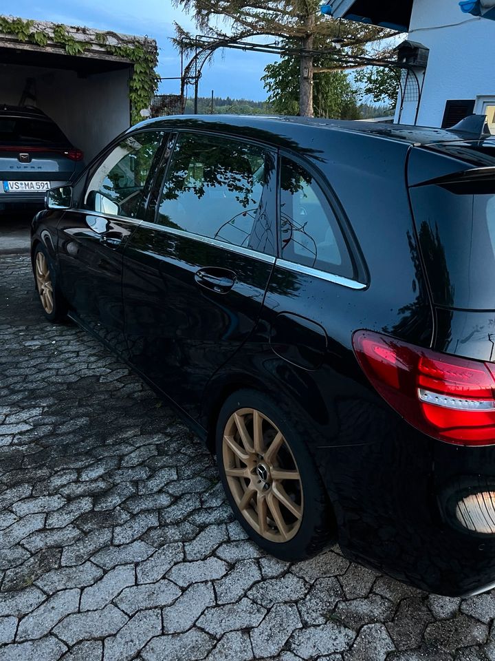 Mercedes Benz B-Klasse Sports Tourer in München