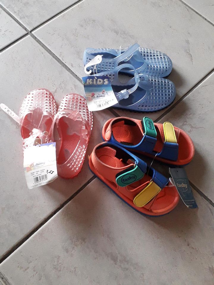 Kinder Badeschuhe, Fashy , verschiedene Gr , NEU ! in Waldsee