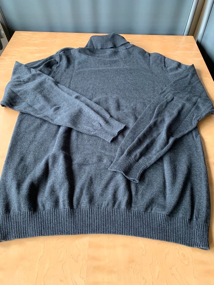 Neu/Ungetragen - Schicker Herren Rollkragen Pullover - watson‘s in Münster