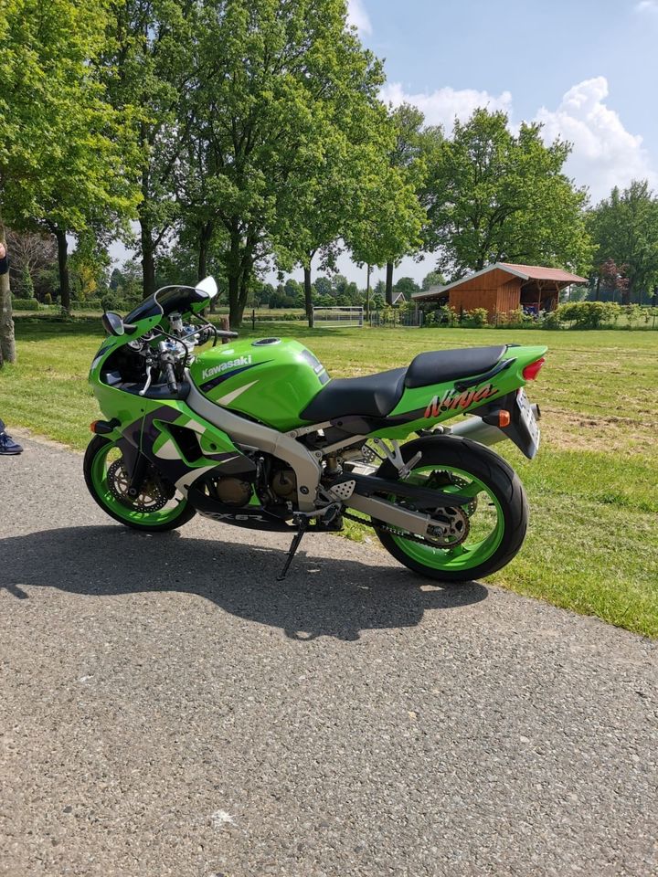 Motorrad Kawasaki Ninja ZX6R in Bocholt