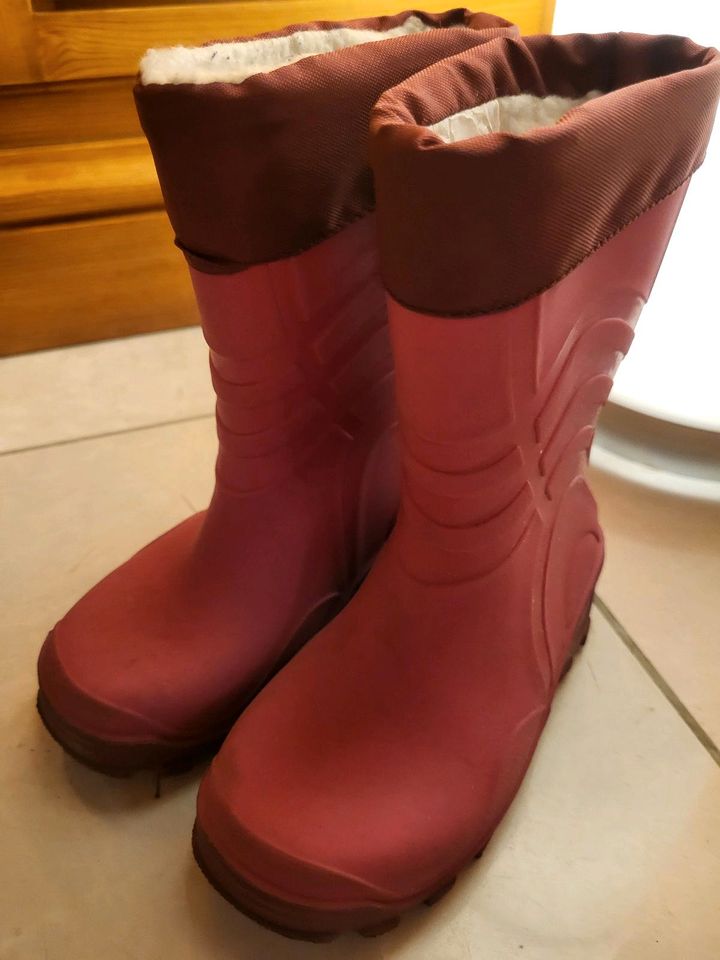 Gefütterte Gummistiefel 24 in Großmehring