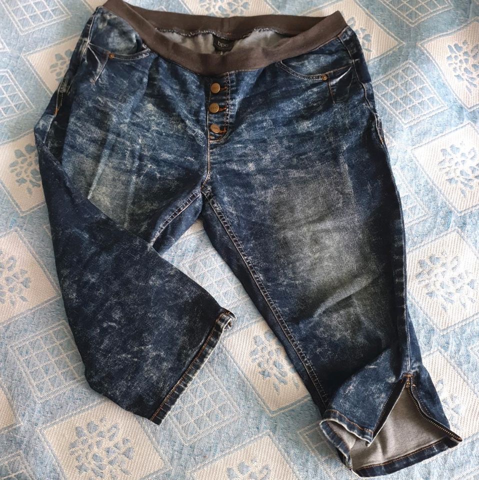 Jeans Bermudas Gr.48 in Berlin