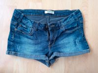 Kurze Hose Jeans Hotpants Gr. 34 Baden-Württemberg - Ludwigsburg Vorschau