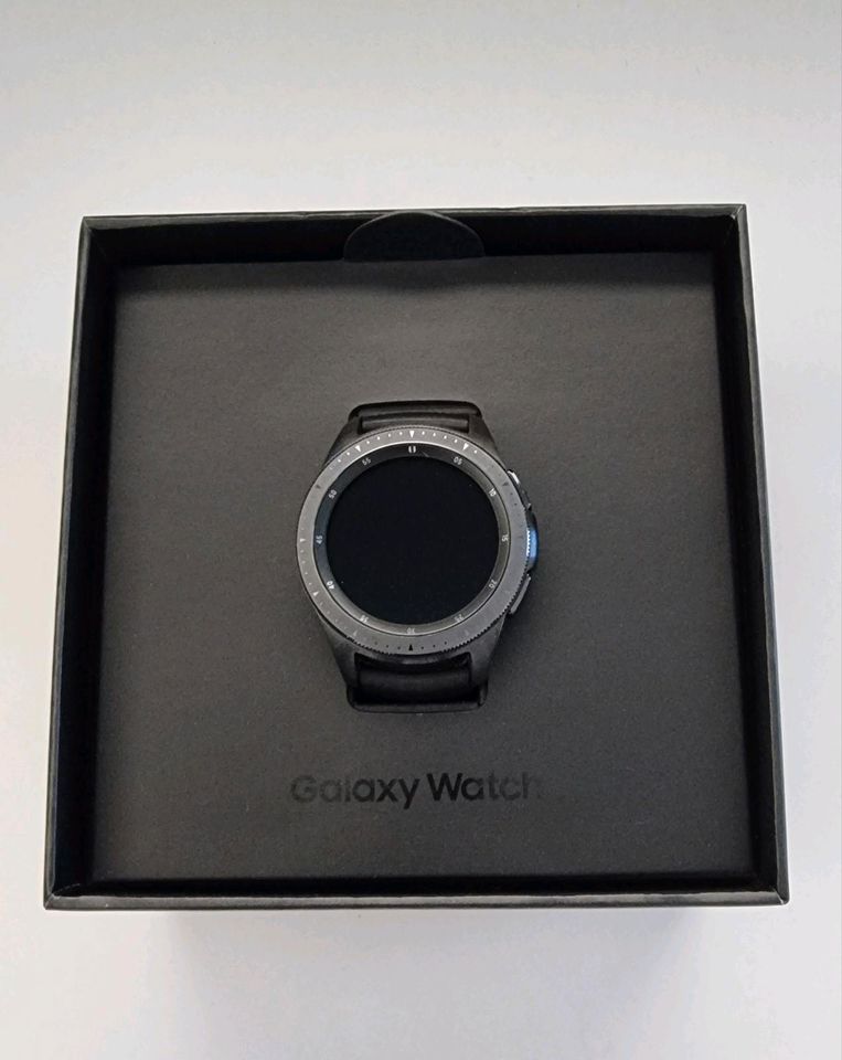 Samsung Galaxy Watch 42mm Bluetooth in Köln