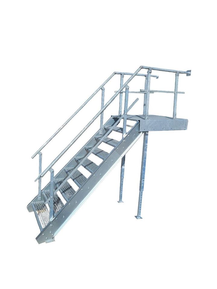 7 Stufen + Podest Treppe beids. Geländer B 100 cm H 120 - 160 cm in Hamminkeln