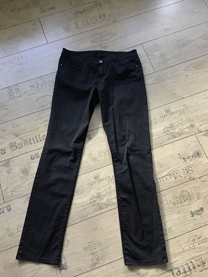 Damen Esprit Jeans  schwarz Gösse 40 Länge 34 in Kerpen