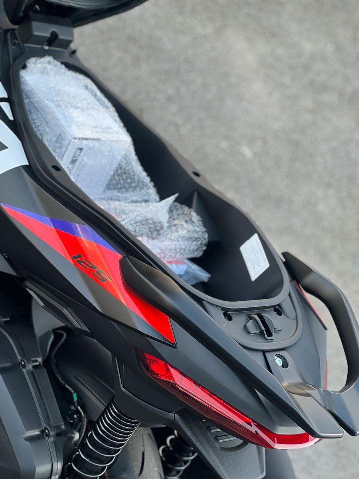 Aprilia SR GT 125 Replika in Krefeld