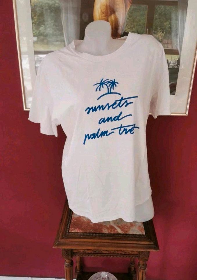 T-Shirt weiß blau Sommer Print Reserved Palme Baumwolle weiss in Schwieberdingen