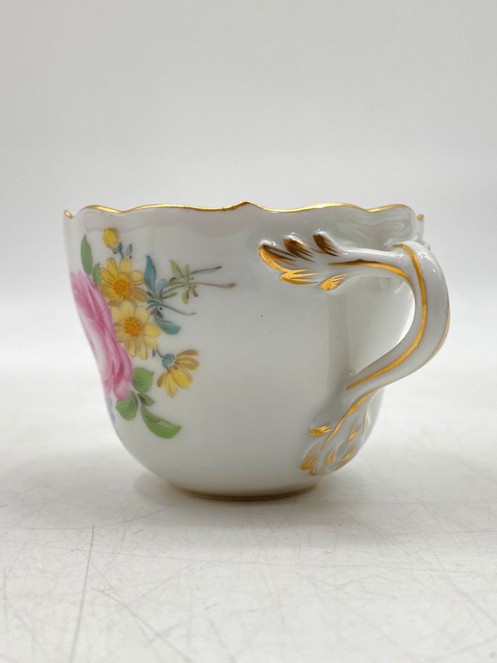 * MEISSEN MOKKA TASSE 68/35 ESPRESSOTASSE UNTERTASSE 132/88 BLUME in Berlin