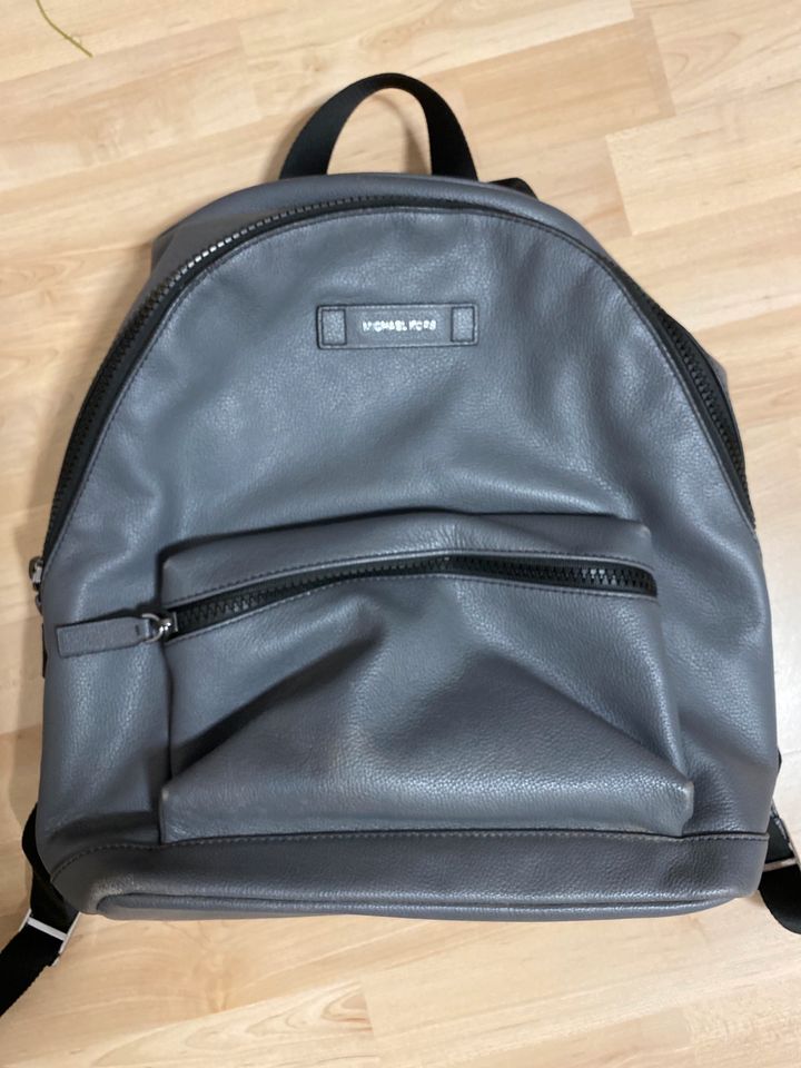 Rucksack - grau *Michael Kors* in Wolnzach