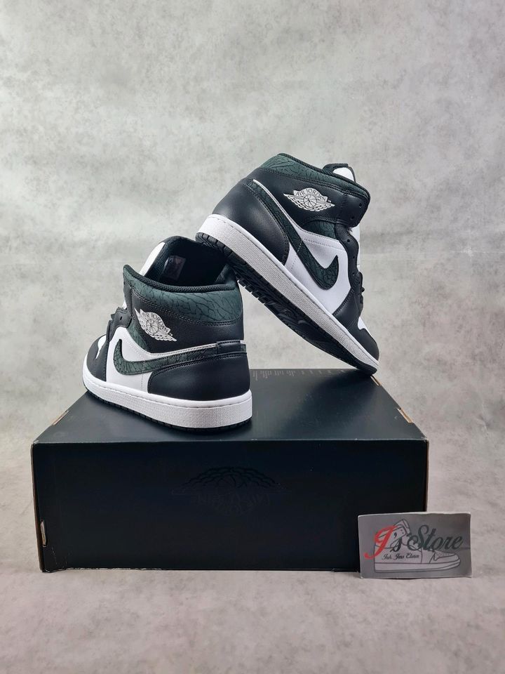 **NEU**|Nike Air Jordan 1 Mid SE|Off Noir/Black-White|Gr.45/46 in Frechen