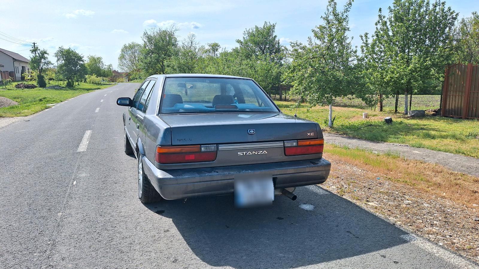 Abbildung des Autos Nissan Stanza