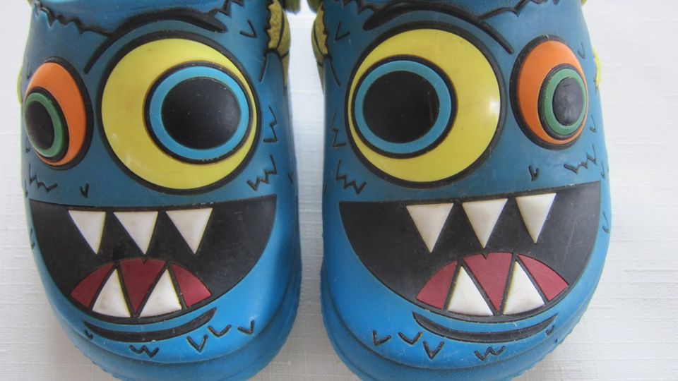 Kind ICONIC CROGS COMFORT  17,5 cm  10  blau Gesicht Zähne in Haibach Unterfr.