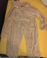 Teddy Hose und Pullover M Sachsen - Auerbach (Vogtland) Vorschau