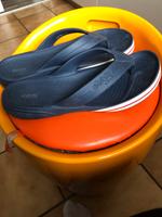 Crocs M10-W12 Blau (41-42) Nordrhein-Westfalen - Oberhausen Vorschau