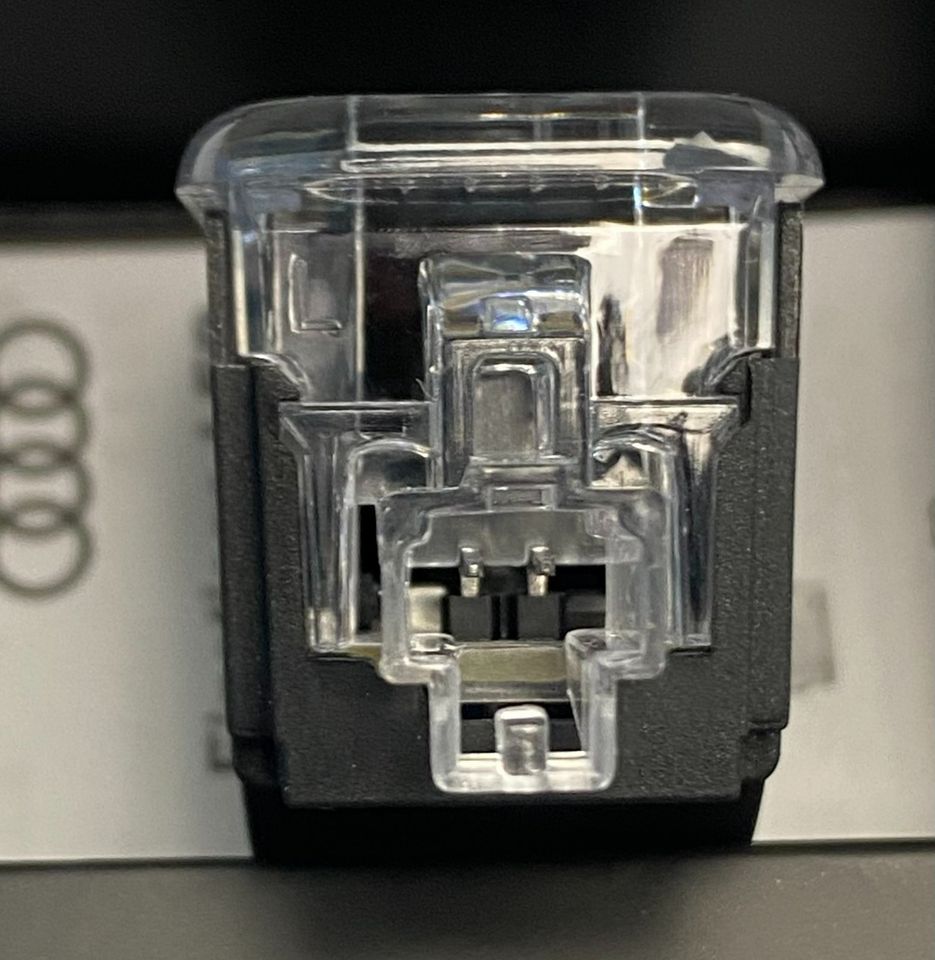 AUDI ORIGINAL LED EINSTIEGSLEUCHTEN AUDI RINGE+GECKO 4G0052133K in Remscheid