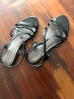 Tamaris Riemensandalen Flach Leder Versand 2,55€ Köln - Porz Vorschau