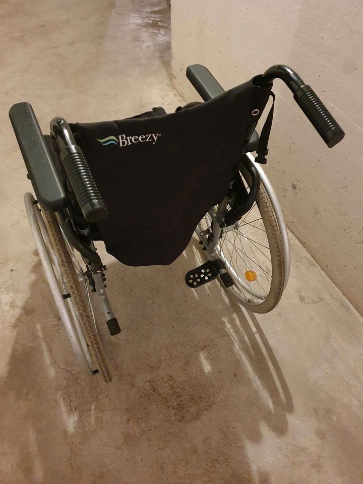 Rollstuhl Gehhilfe in Köln