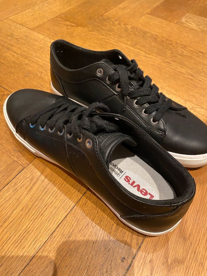 Levi’s Schuhe in München