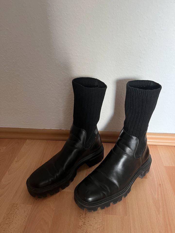 Stiefel Zara in Gronau (Westfalen)