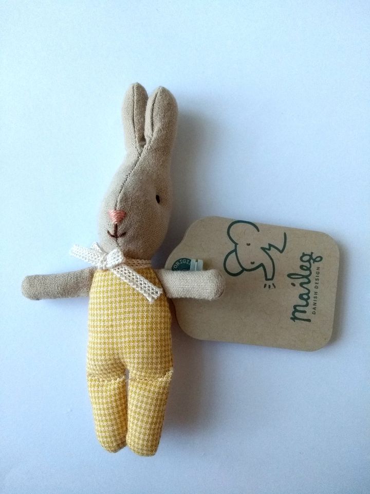 Maileg Häschen Baby My Rabbit gelb karierter Body 11 cm in Sehmatal-Sehma