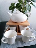 Teekanne mit vier Tassen in Aufstellbox Schleswig-Holstein - Bad Oldesloe Vorschau