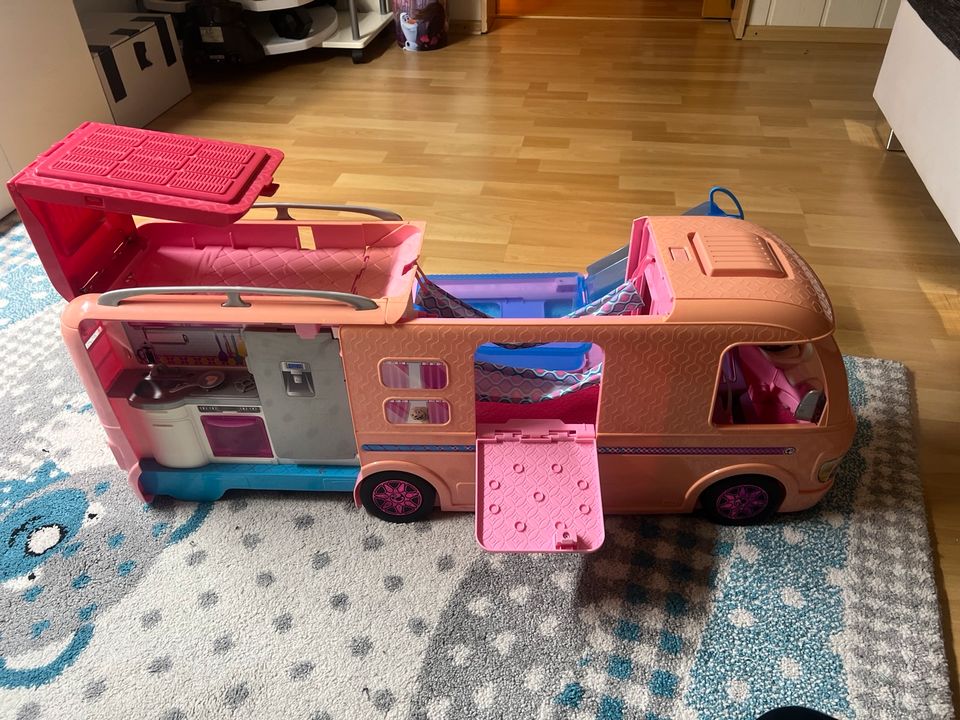 Barbie  Wohnmobil in Neusäß