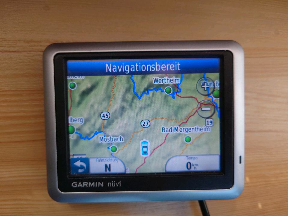 Garmin Navigationsgerät - funktioniert + mit OVP und Zubehör in Adelsheim