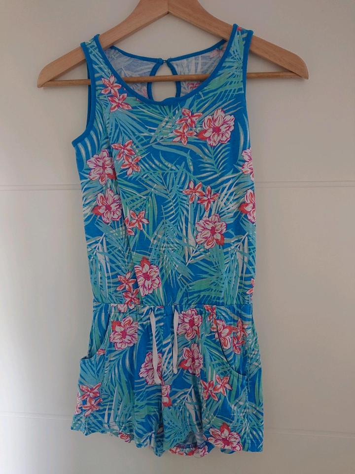 Jumpsuit Gr. 140 alive blau gemustert kurz Sommer Strand in München