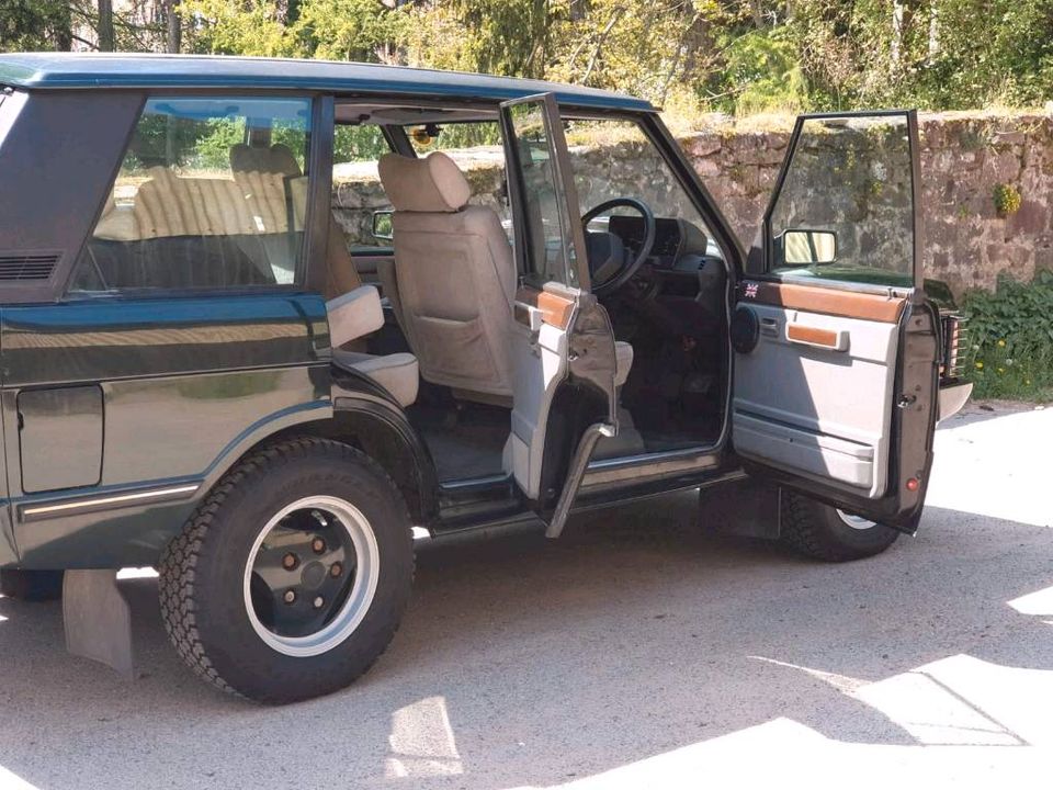 Rangerover Oldtimer in Höchst im Odenwald