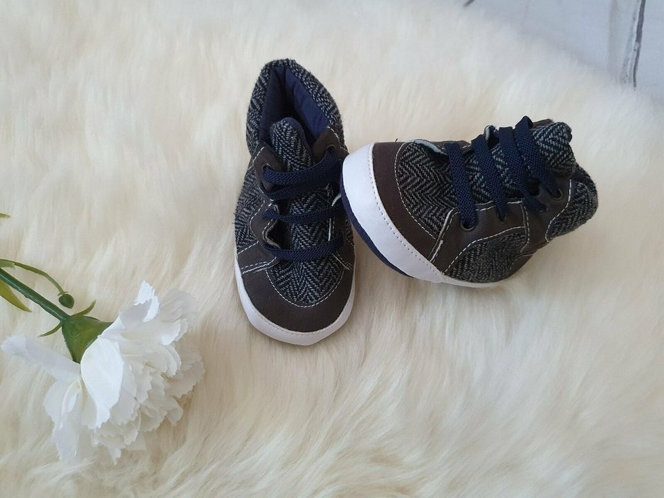 Babyschuhe Stoffschuhe Mummys Little Gent 0-3 Monate Primark *NEU in  Brandenburg - Cottbus | eBay Kleinanzeigen ist jetzt Kleinanzeigen