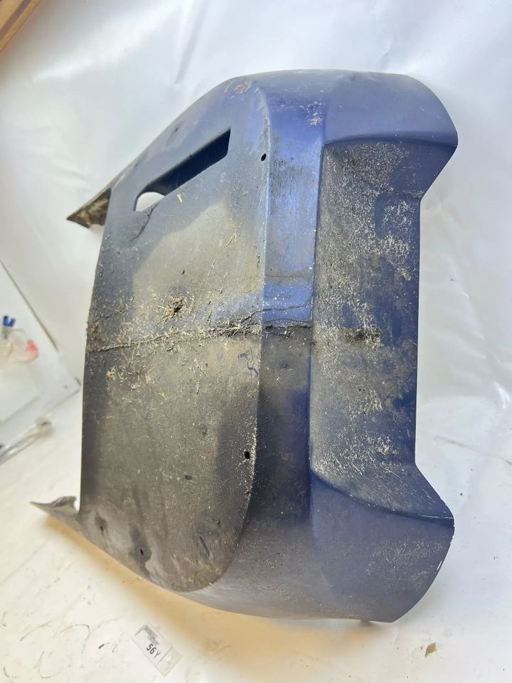 VESPA COSA VERKLEIDUNG Unterboden Spoiler Blau 253131 (56y) in Aurich