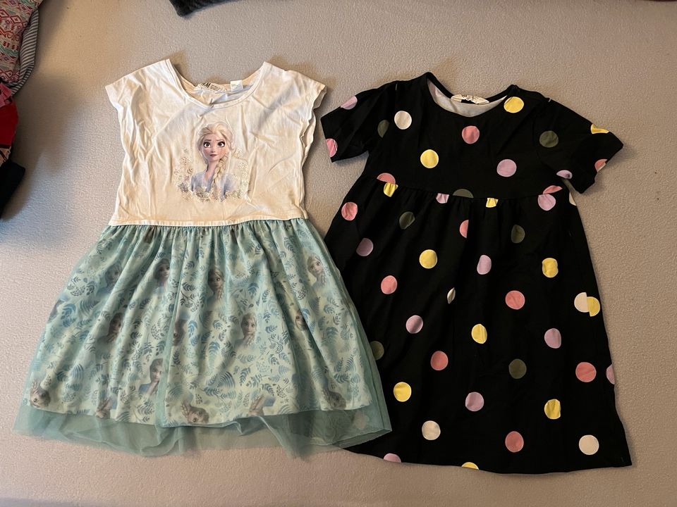 Kleid Kleidchen Größe 110/116 H&M Elsa in Hagen am Teutoburger Wald