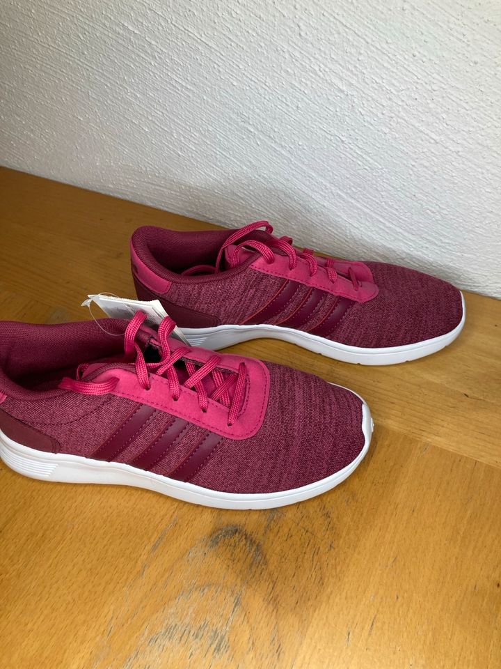 Rosaroten Adidas Running Schuhe Größe 35 unbenutzt in Berlin