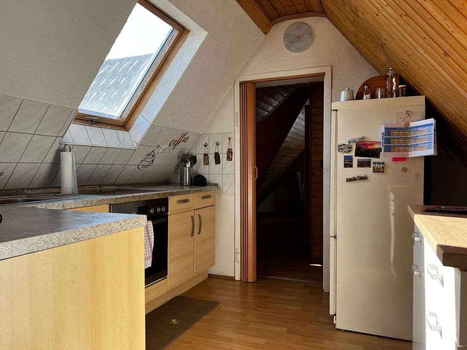 Wohnung Dachgeschoss (Ideal für Ein-bis Zweipersonenhaushalt) in Bietigheim-Bissingen